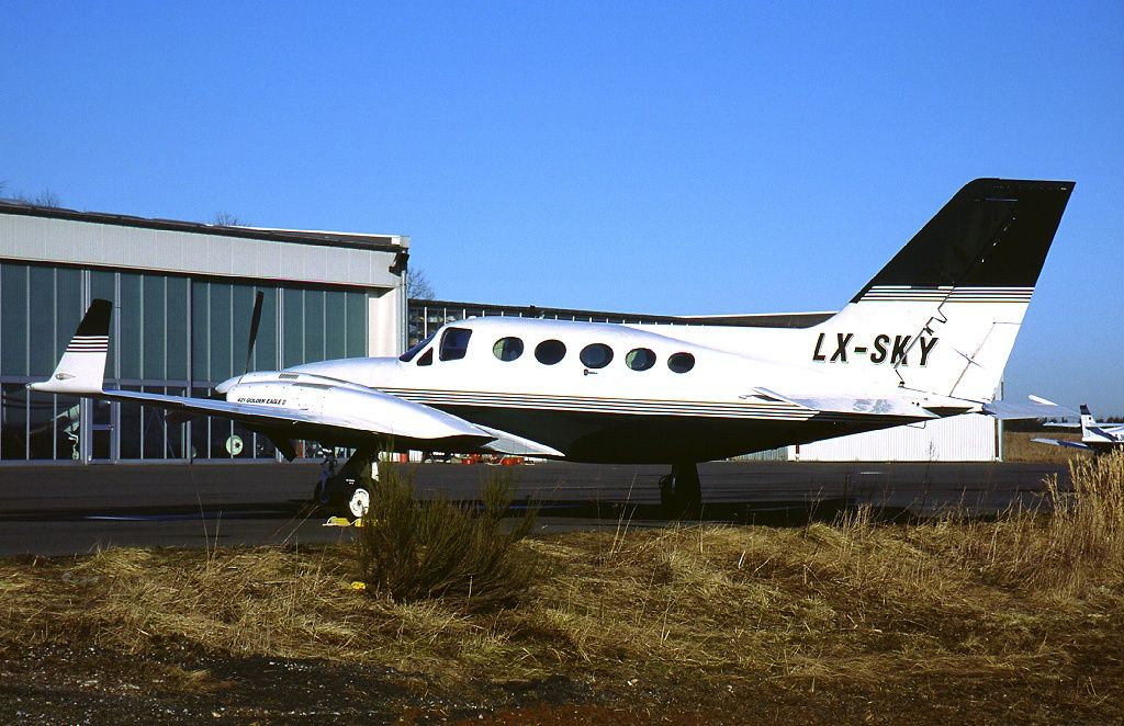 Private Cessna 421C Golden Eagle