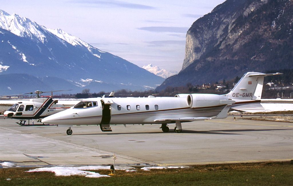 Unknown Gates Learjet 60
