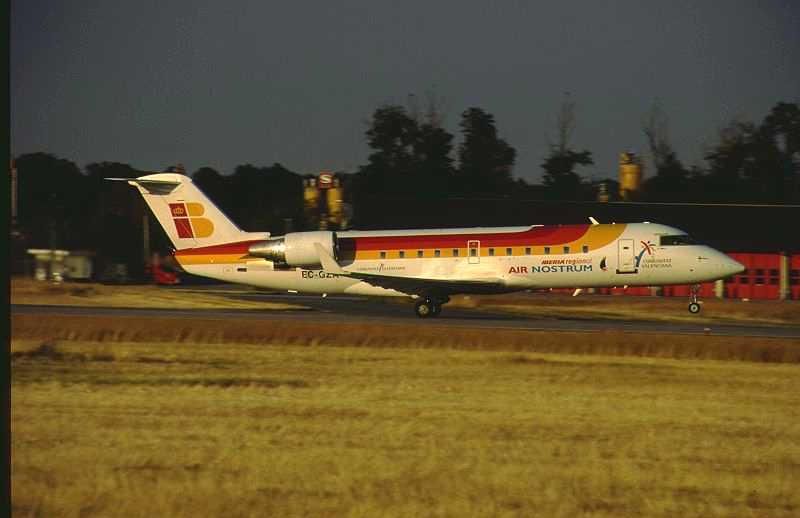 Air Nostrum - Bombardier CRJ-200ER - EC-GZA