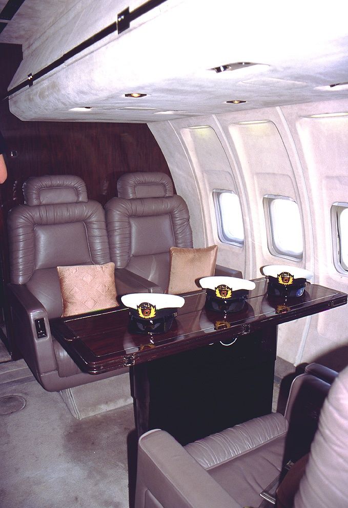 Qantas Boeing 707-138B