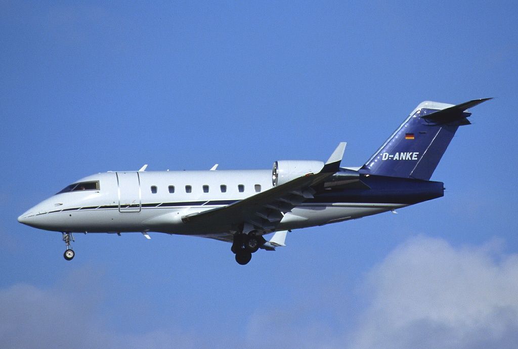 Private Bombardier Challenger 604