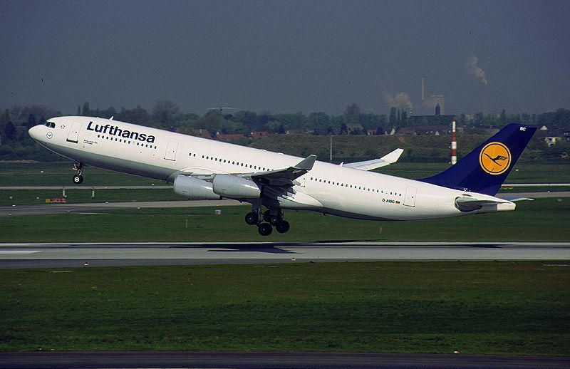 Lufthansa Airbus A340-211